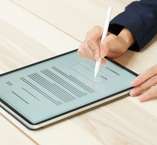 E-Signature on a tablet